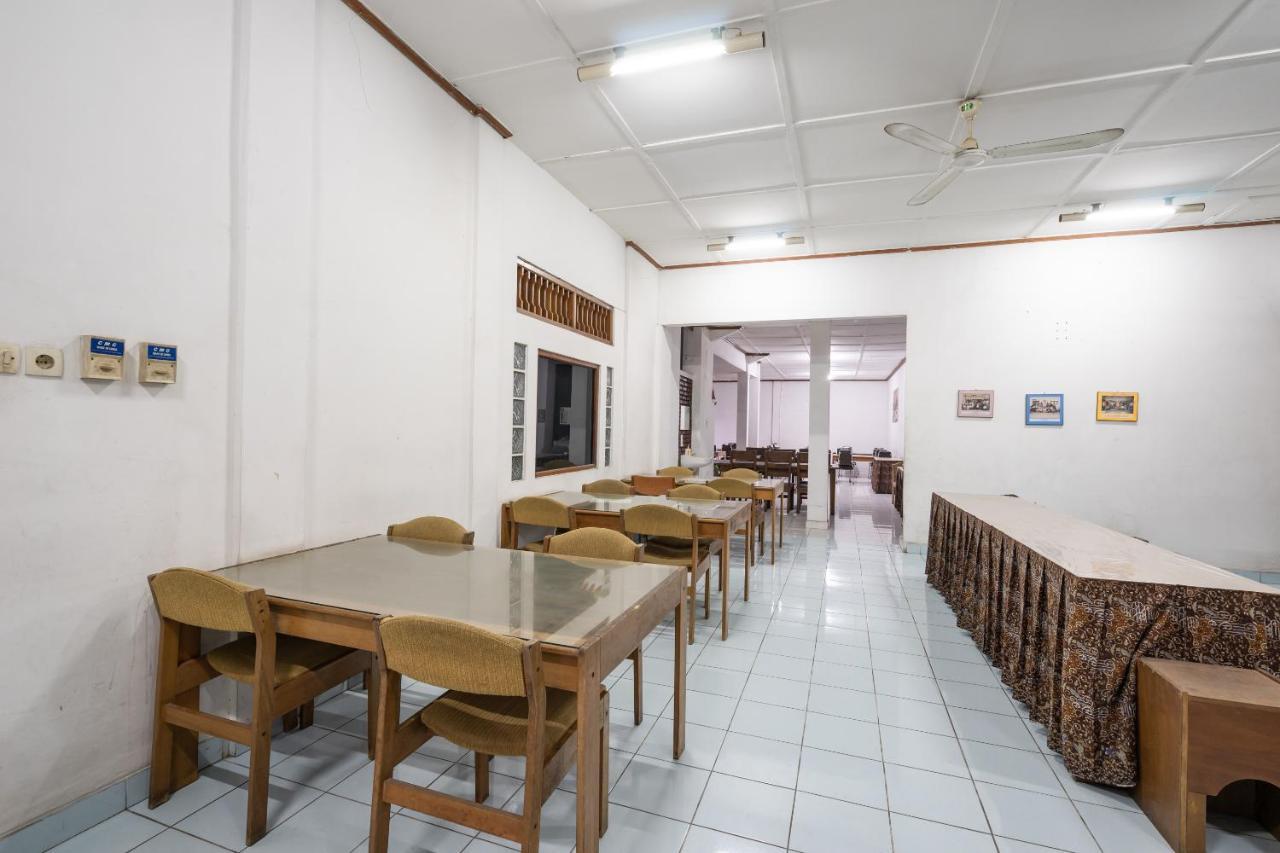 Super Oyo 1778 Omah Duwet Hotel Beran Kidul Ngoại thất bức ảnh